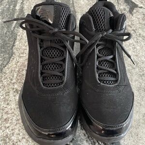 Fila basketball shoes